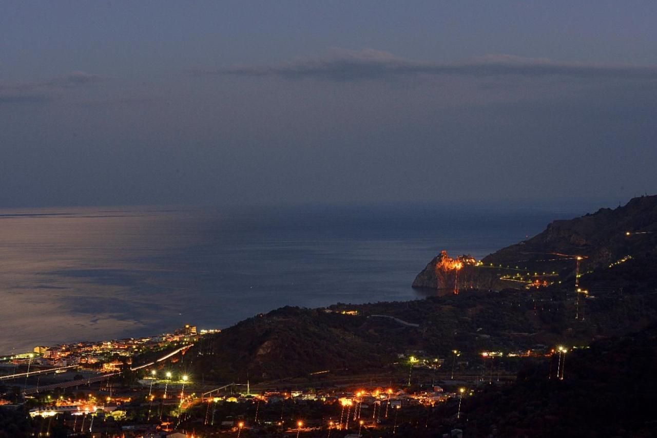Marachia Apartment Savoca Εξωτερικό φωτογραφία